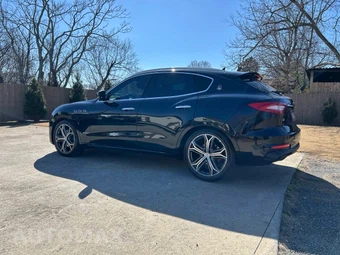 2020 Maserati Levante GranSport – miniatura 9