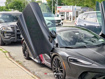 2020 McLaren GT – miniatura 14
