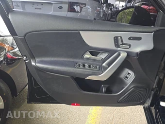 2020 Mercedes-Benz A 220 4MATIC – miniatura 15