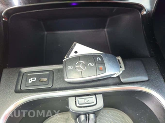 2020 Mercedes-Benz A 220 - miniatura 5