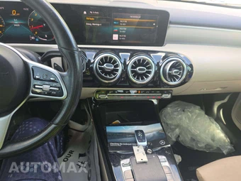 2020 Mercedes-Benz A 220 – miniatura 7