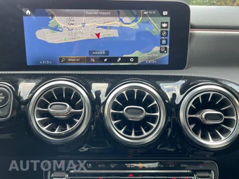 2020 Mercedes-Benz AMG A 35 4MATIC - miniatura 17