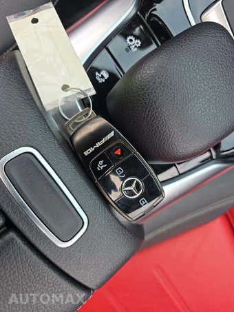 2020 Mercedes-Benz AMG A 35 4MATIC - miniatura 8