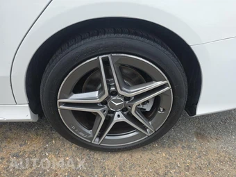 2020 Mercedes-Benz AMG C 43 4MATIC Sedan - miniatura 11