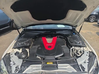 2020 Mercedes-Benz AMG C 43 4MATIC Sedan - miniatura 19
