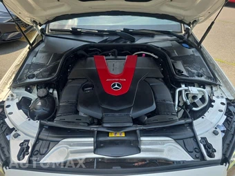 2020 Mercedes-Benz AMG C 43 4MATIC Sedan - miniatura 19