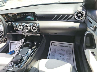 2020 Mercedes-Benz AMG CLA 35 4MATIC - miniatura 19