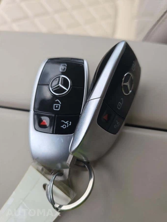 2020 Mercedes-Benz AMG E 53 4MATIC Coupe – miniatura 8