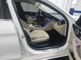 2020 Mercedes-Benz C 300 4MATIC Sedan - miniatura 8