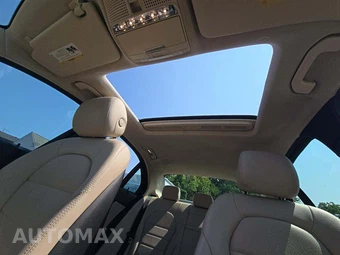 2020 Mercedes-Benz C 300 4MATIC Sedan - miniatura 11