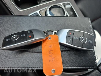 2020 Mercedes-Benz C 300 4MATIC Sedan - miniatura 23