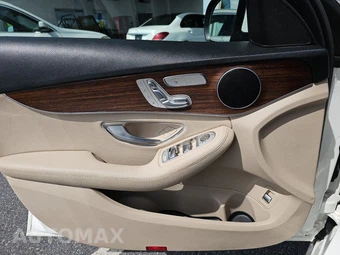 2020 Mercedes-Benz C 300 Sedan – miniatura 9