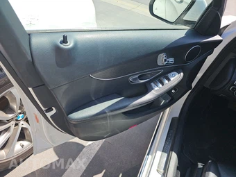 2020 Mercedes-Benz C 300 Sedan – miniatura 9