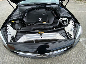 2020 Mercedes-Benz C 300 Sedan - miniatura 12