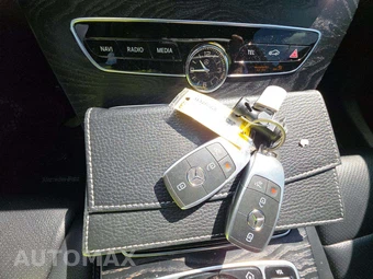 2020 Mercedes-Benz C 300 Sedan - miniatura 5