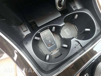 2020 Mercedes-Benz C 300 Sedan - miniatura 8