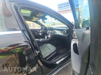 2020 Mercedes-Benz C 300 Sedan – miniatura 18