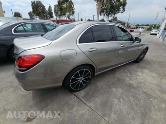 2020 Mercedes-Benz C 300 Sedan - miniatura 3