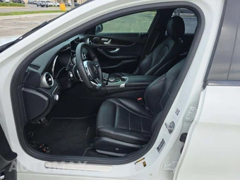 2020 Mercedes-Benz C 300 Sedan - miniatura 3