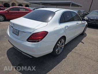 2020 Mercedes-Benz C 300 Sedan - miniatura 3