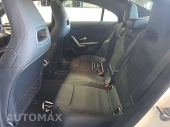 2020 Mercedes-Benz CLA 250 4MATIC – miniatura 13