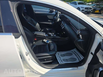 2020 Mercedes-Benz CLA 250 – miniatura 18