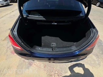 2020 Mercedes-Benz E 350 4MATIC Sedan - miniatura 11
