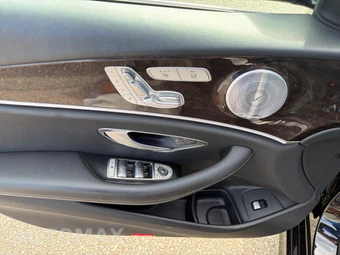 2020 Mercedes-Benz E 350 4MATIC Sedan - miniatura 15
