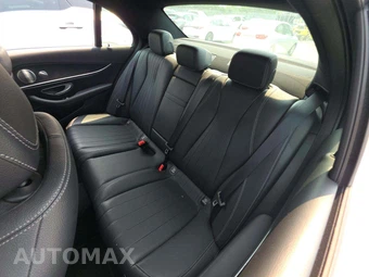 2020 Mercedes-Benz E 350 4MATIC Sedan - miniatura 13