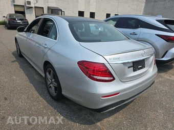 2020 Mercedes-Benz E 350 4MATIC Sedan - miniatura 2