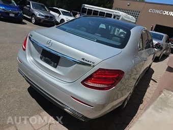 2020 Mercedes-Benz E 350 4MATIC Sedan – miniatura 4