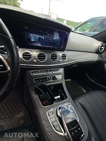 2020 Mercedes-Benz E 350 4MATIC Sedan - miniatura 10
