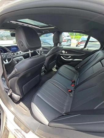 2020 Mercedes-Benz E 350 4MATIC Sedan - miniatura 13