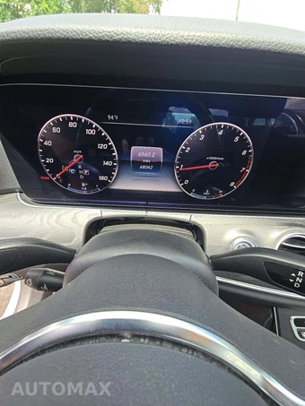 2020 Mercedes-Benz E 350 4MATIC Sedan - miniatura 9