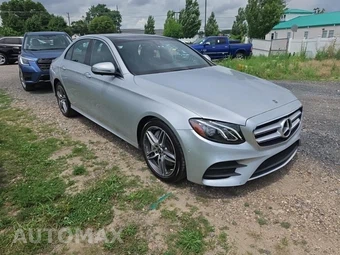 2020 Mercedes-Benz E 350 4MATIC Sedan - miniatura 3