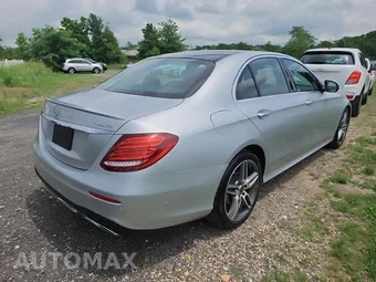 2020 Mercedes-Benz E 350 4MATIC Sedan - miniatura 4