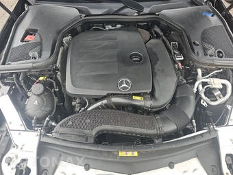 2020 Mercedes-Benz E 350 4MATIC Sedan - miniatura 16