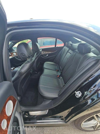 2020 Mercedes-Benz E 350 4MATIC Sedan - miniatura 10