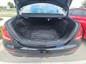 2020 Mercedes-Benz E 350 4MATIC Sedan - miniatura 11