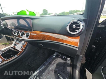 2020 Mercedes-Benz E 350 4MATIC Sedan - miniatura 16