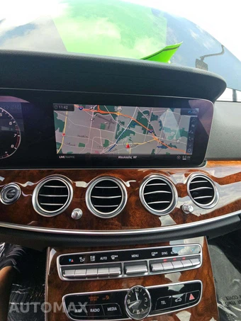 2020 Mercedes-Benz E 350 4MATIC Sedan - miniatura 23