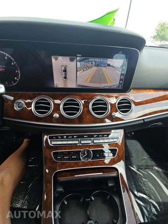 2020 Mercedes-Benz E 350 4MATIC Sedan - miniatura 7