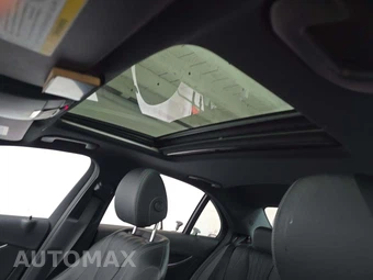 2020 Mercedes-Benz E 350 4MATIC Sedan - miniatura 11