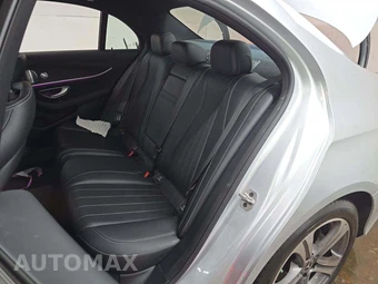 2020 Mercedes-Benz E 350 4MATIC Sedan - miniatura 13