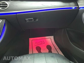 2020 Mercedes-Benz E 350 4MATIC Sedan - miniatura 19
