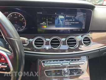 2020 Mercedes-Benz E 350 4MATIC Sedan - miniatura 10