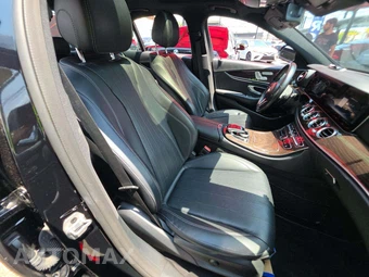 2020 Mercedes-Benz E 350 4MATIC Sedan - miniatura 18