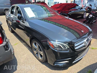 2020 Mercedes-Benz E 350 4MATIC Sedan - miniatura 4