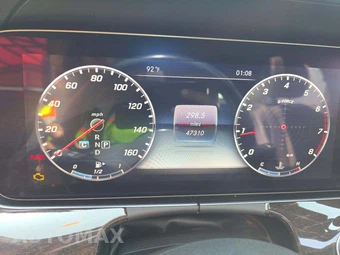 2020 Mercedes-Benz E 350 4MATIC Sedan - miniatura 9