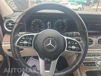 2020 Mercedes-Benz E 350 Sedan - miniatura 10